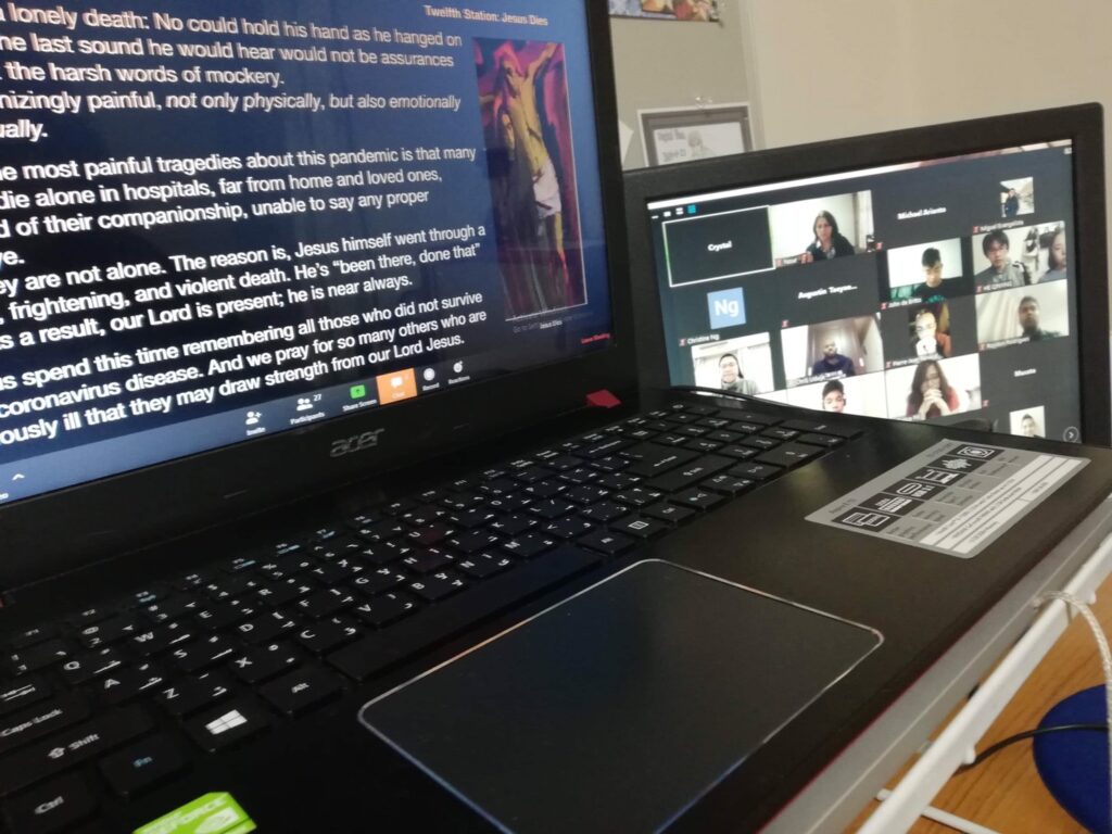 聖イグナチオ教会国際青年会がオンラインイベントに使うノートパソコン